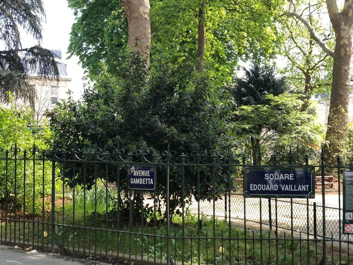 Metro Gambetta Lejlighed Paris